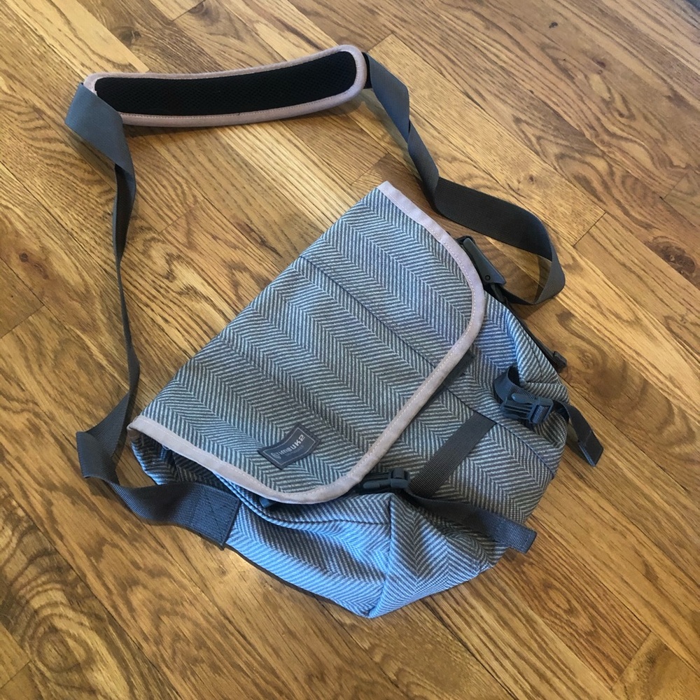 Timbuk2 shoulder bag medium size